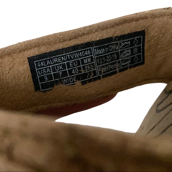 Vionic Lauren Tan/Gold Metallic Cork Velcro Closure Sandals - Picture 7 of 10